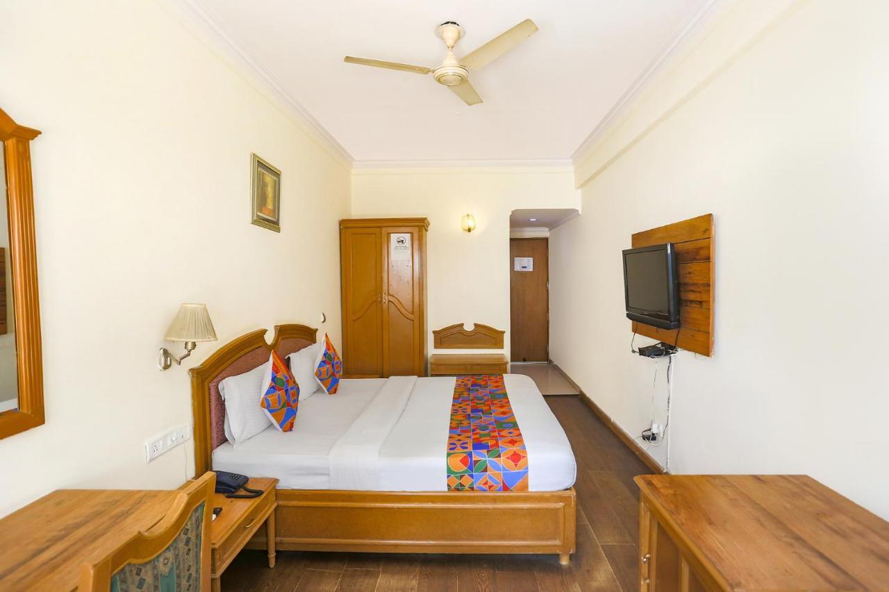 Fabhotel Altus Gurgaon Exteriör bild