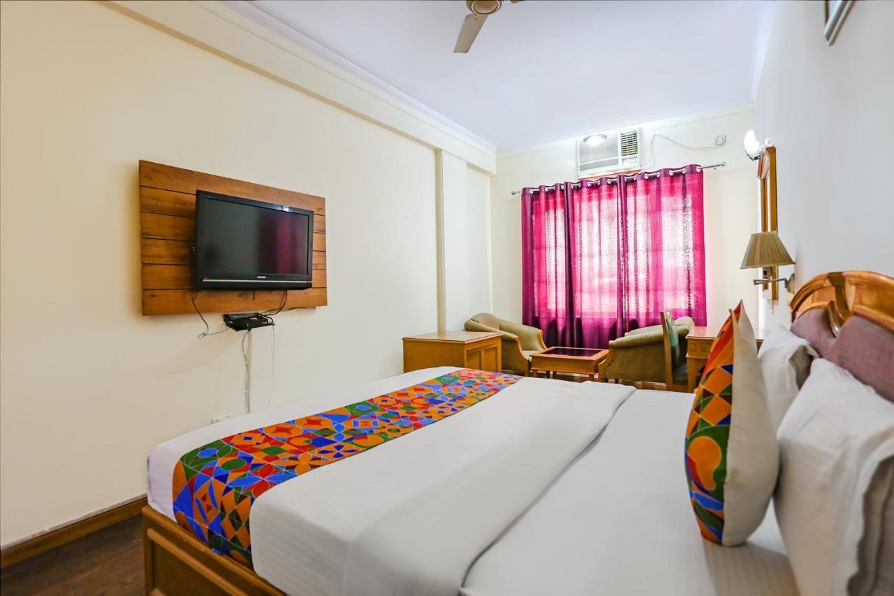 Fabhotel Altus Gurgaon Exteriör bild